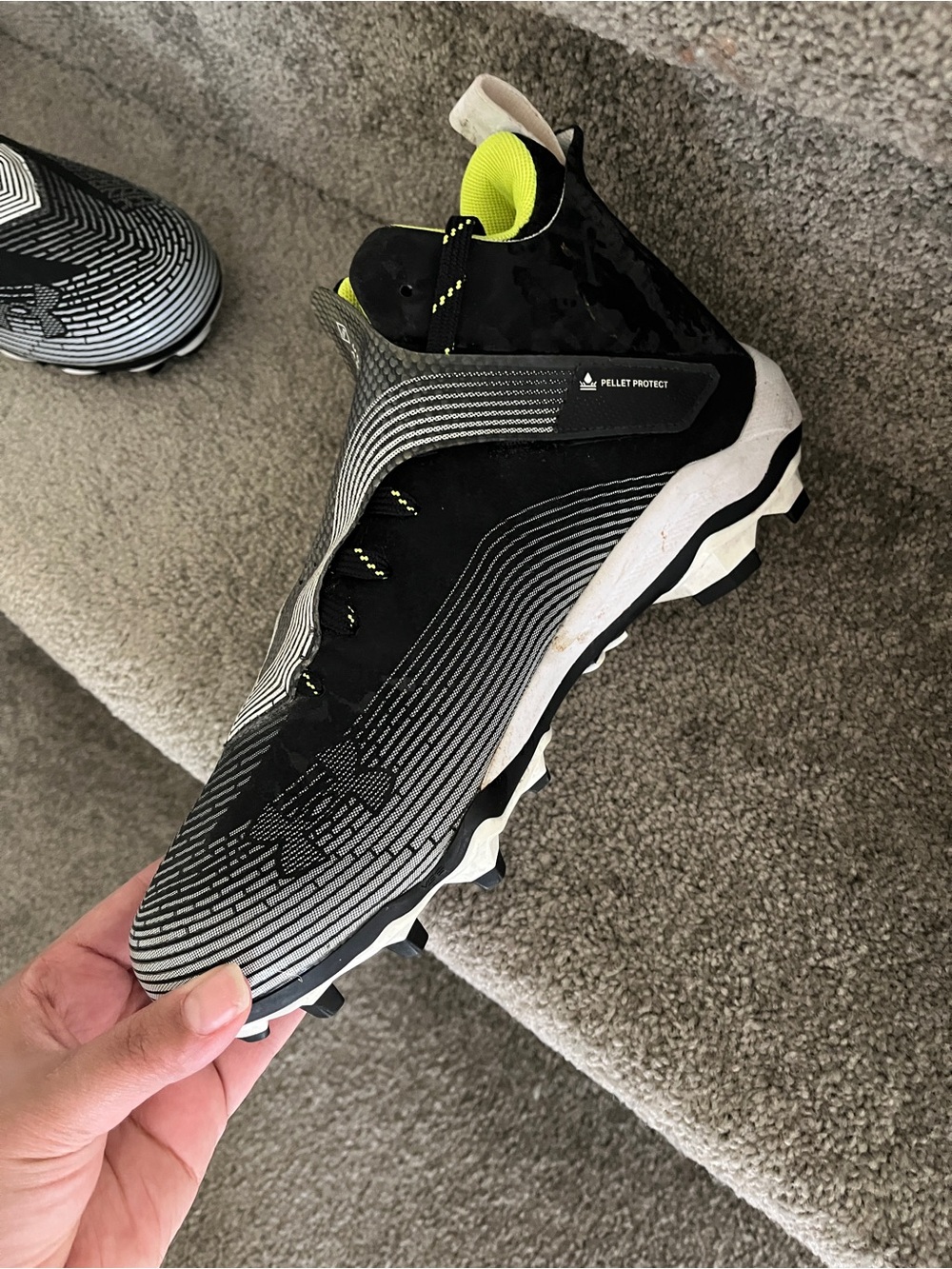 Under Armour Men’s Black with Neon Yellow Trail Sneaker
